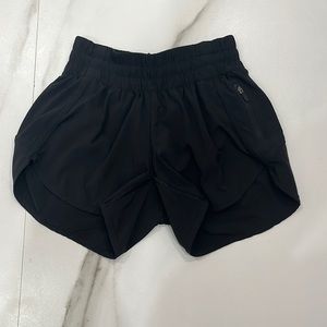 Lululemon black Tracker Low-Rise Lined Shorts